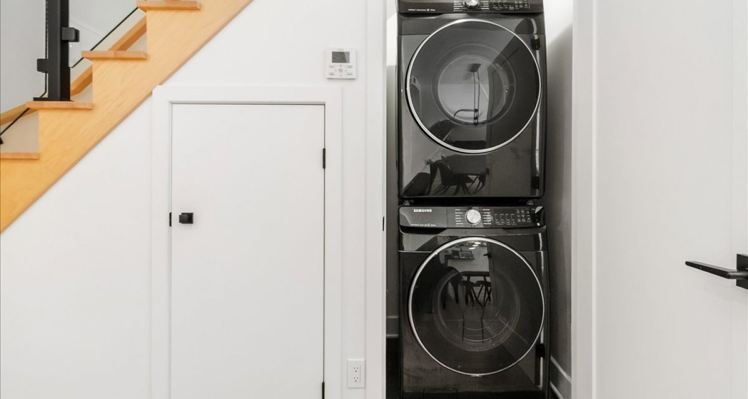 Rue du Square-Sir-George-Étienne-Cartier