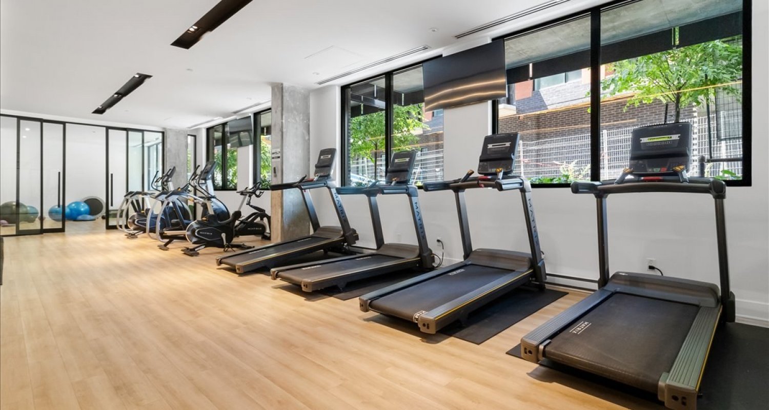 Rue du Square-Sir-George-Étienne-Cartier