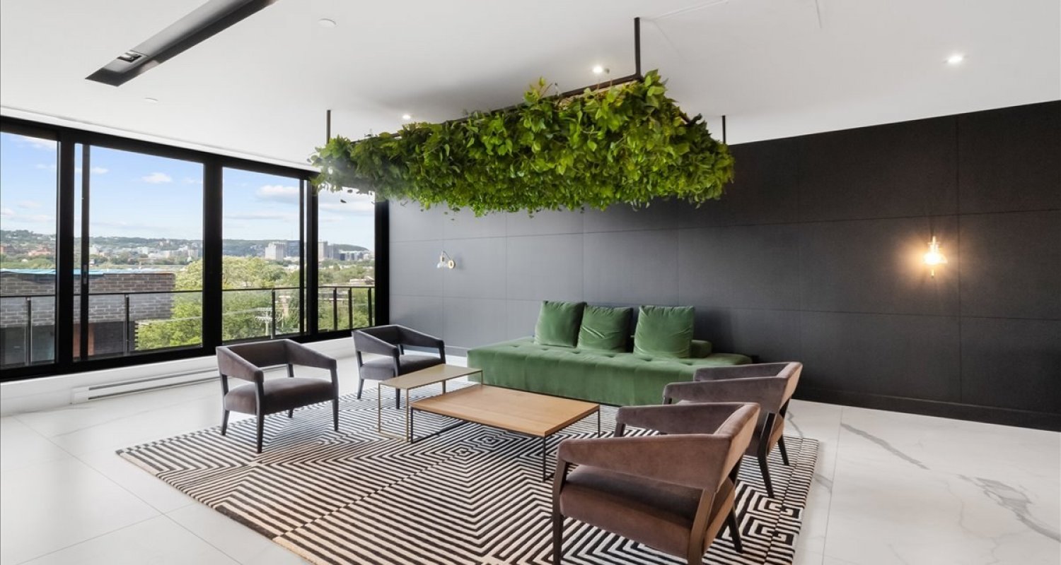 Rue du Square-Sir-George-Étienne-Cartier