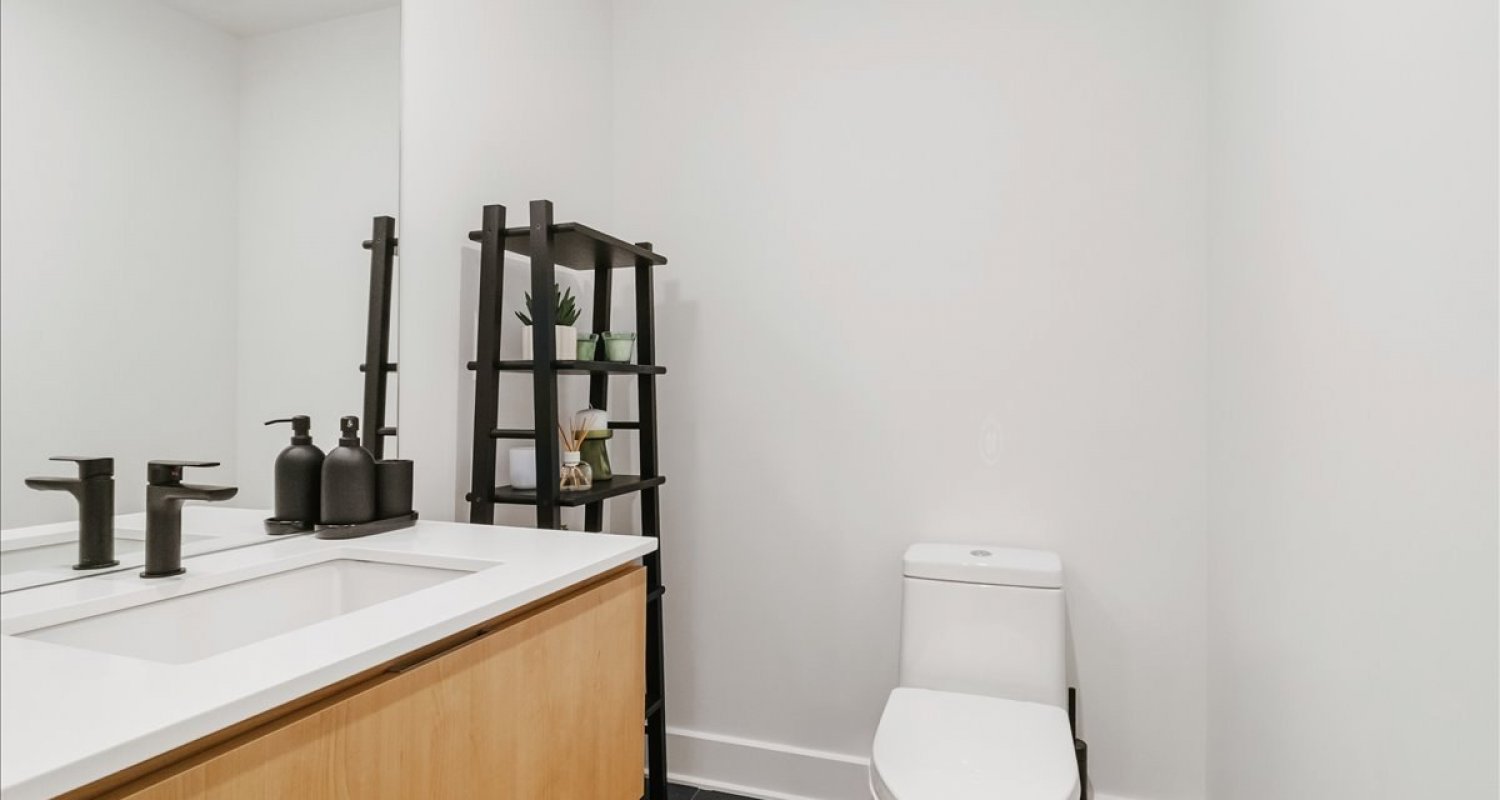 Rue du Square-Sir-George-Étienne-Cartier