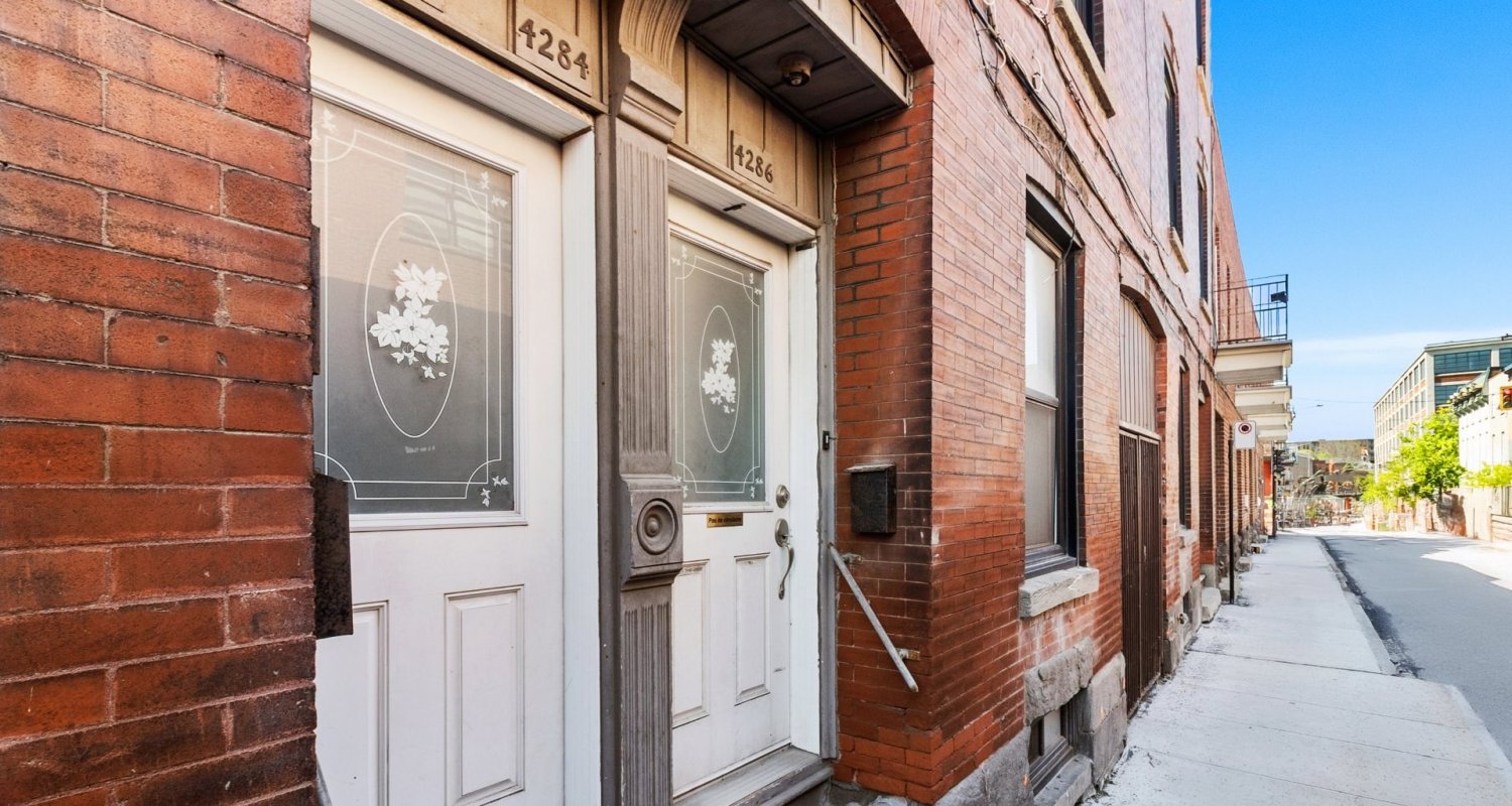 Rue St-Antoine O.